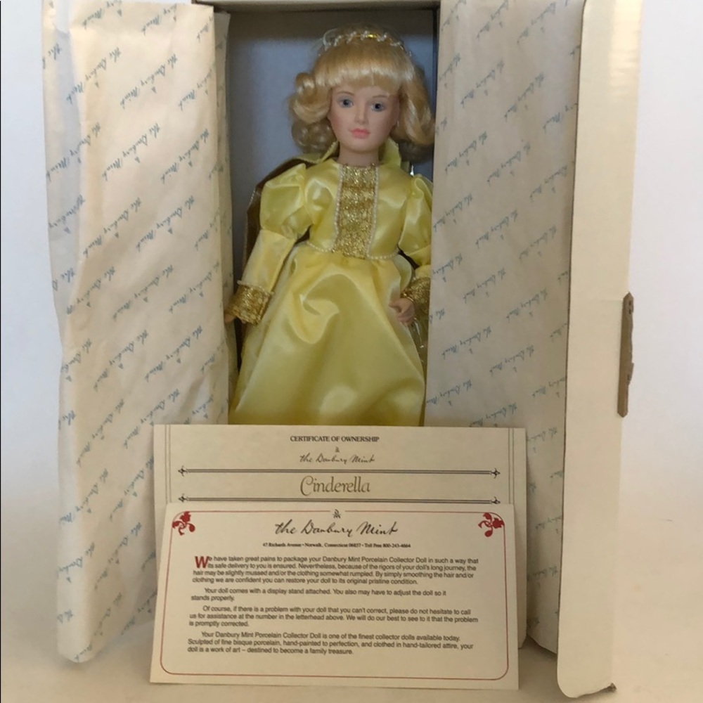 Danbury Mint Cinderella Doll 12 “ Porcelain - New In Box & highly collectible